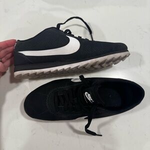 Nike Cortez Ultra // 8.5 // Black